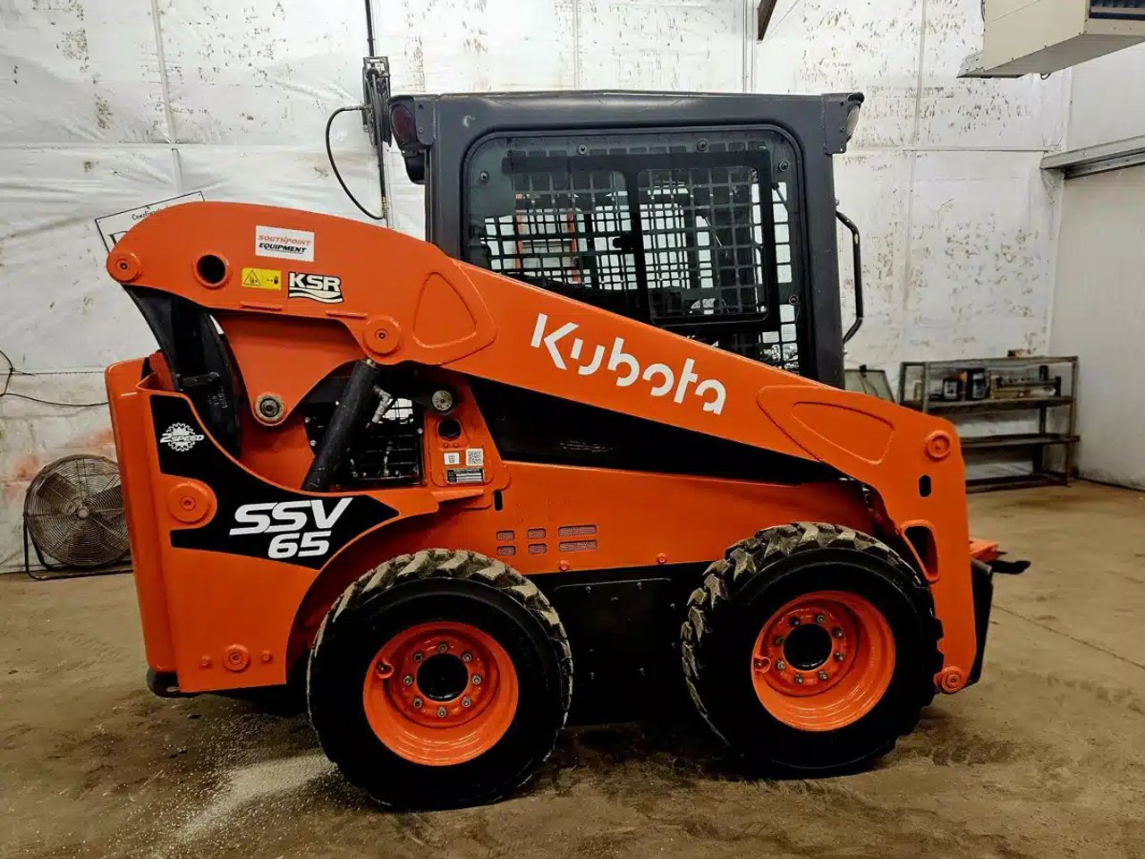 2023 Kubota SSV65 chargeuse à direction à glissement