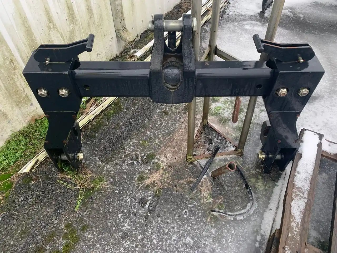 New Holland hitch attelage
