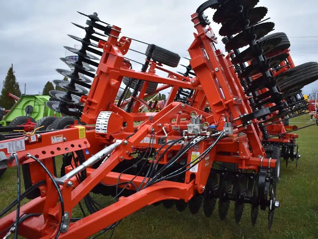 Kuhn EXCELERATOR XT 8010 Labour vertical