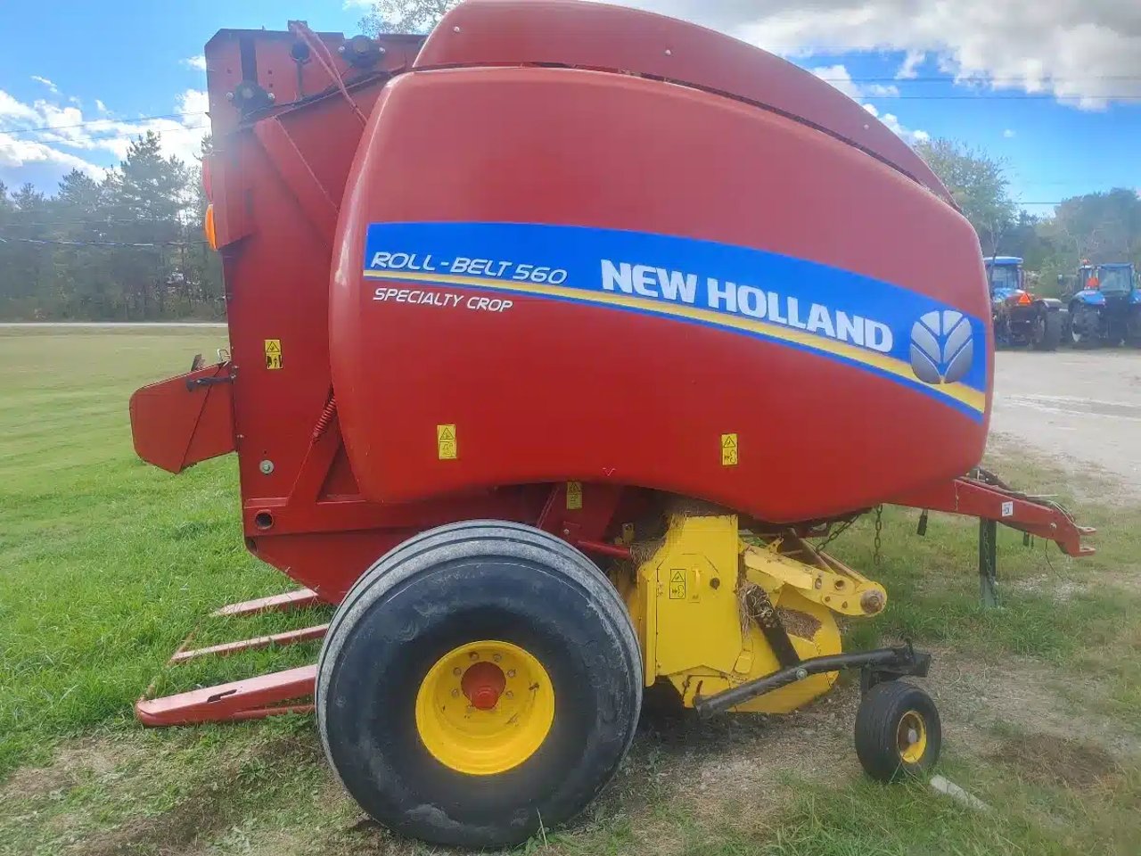 2017 New Holland ROLL-BELT 560 Presse à Balle Ronde