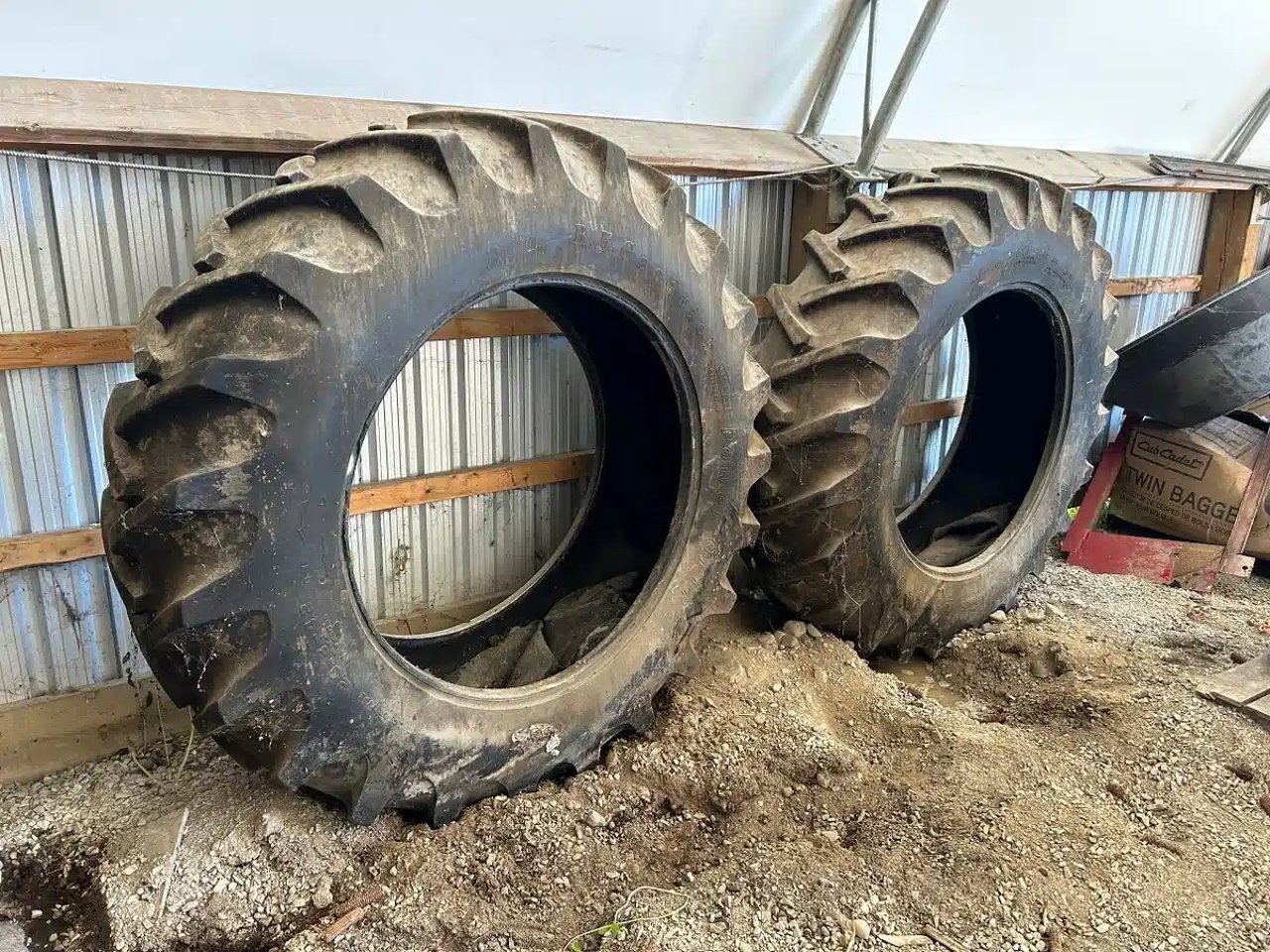 BF Goodrich 20.8x42 Pneus