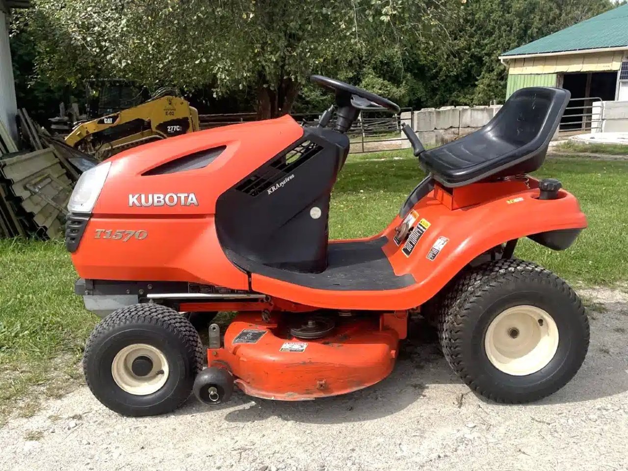 2006 Kubota T1570 Tracteur à pelouse