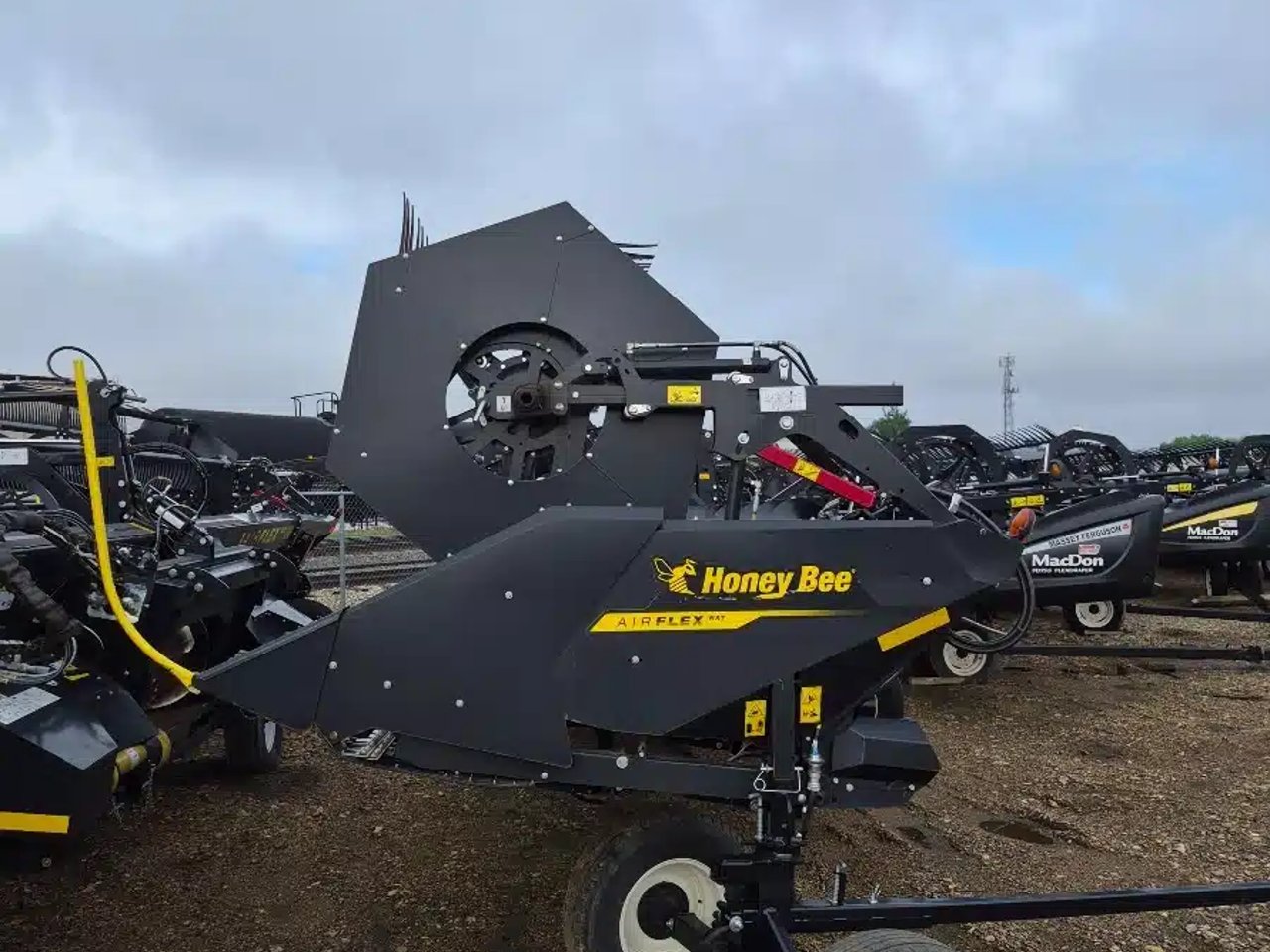 2024 Honey Bee AFN240 Header - Flex