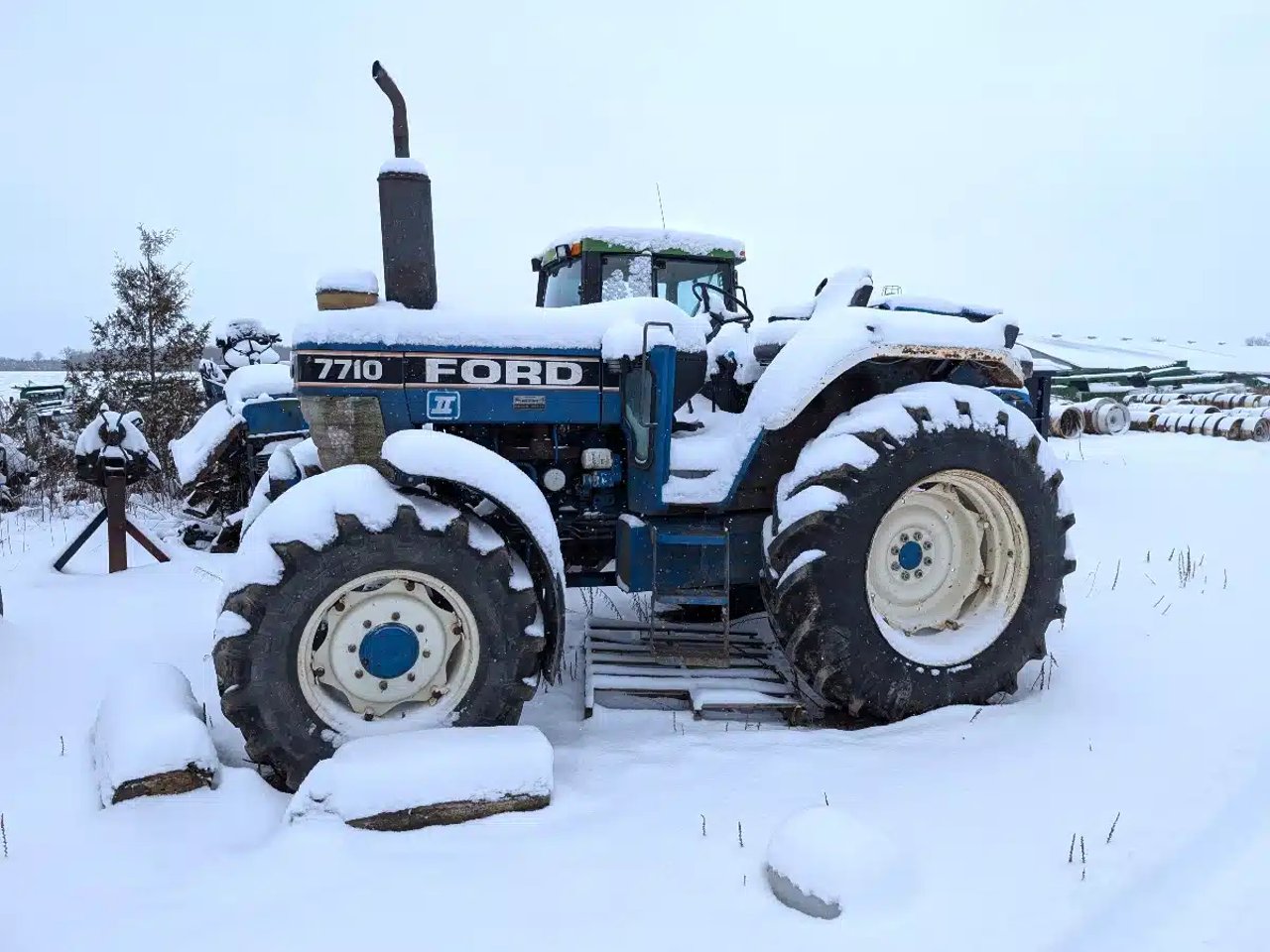 Ford 7710 II Tracteur