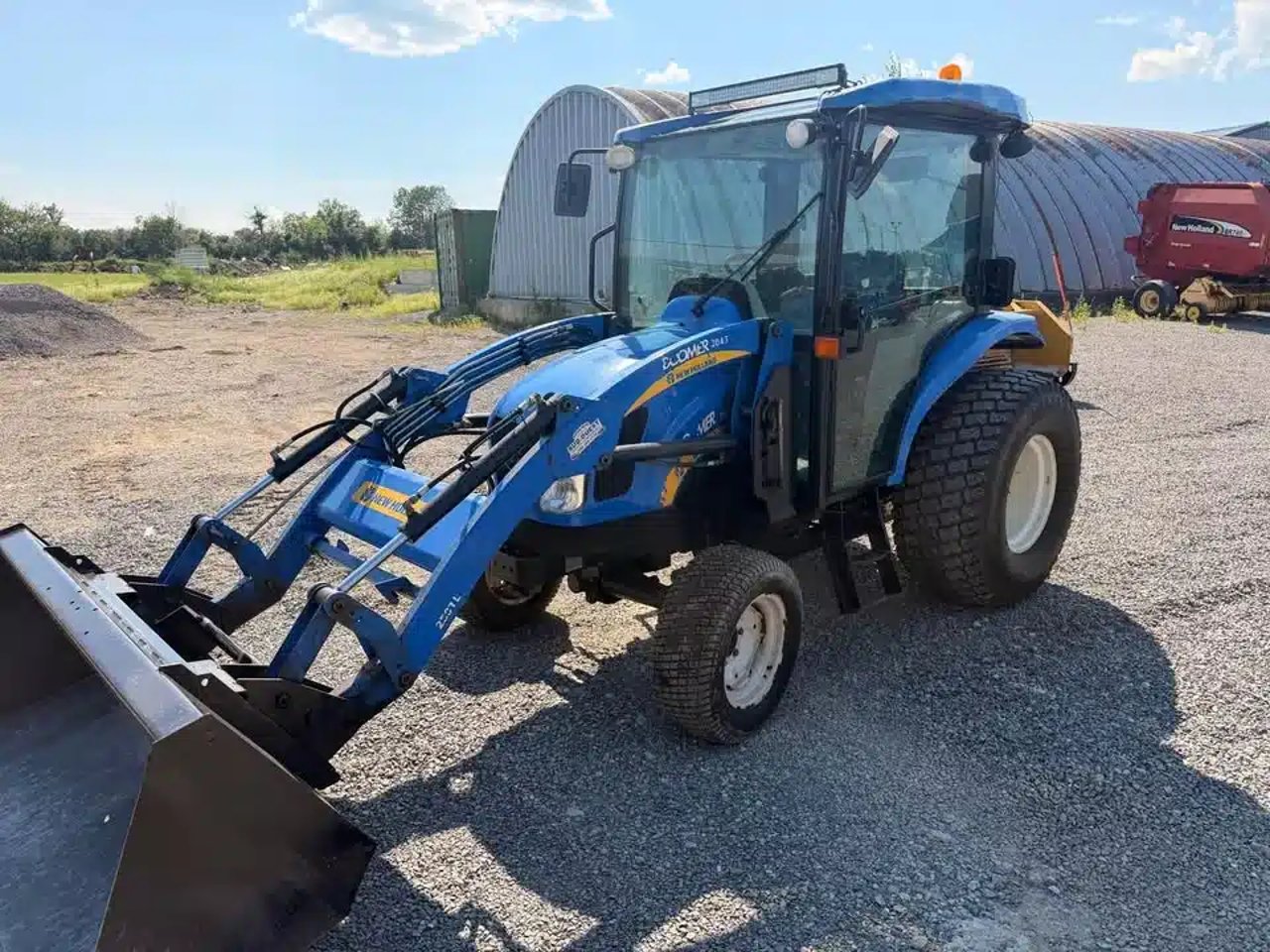 2011 New Holland BOOMER 3045 Tracteur