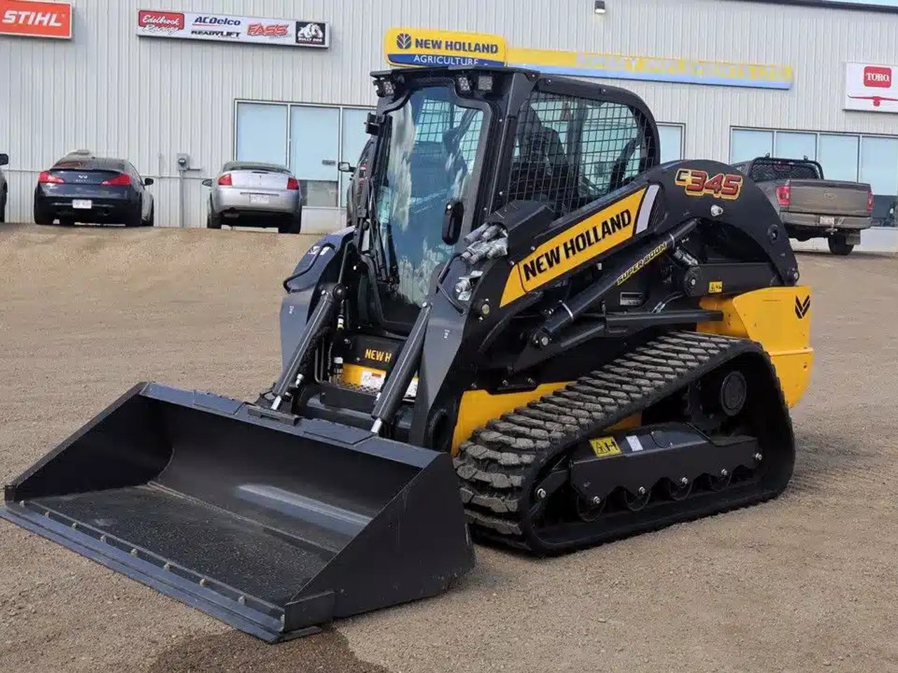 2026 New Holland Construction C345 chargeuse à direction à glissement