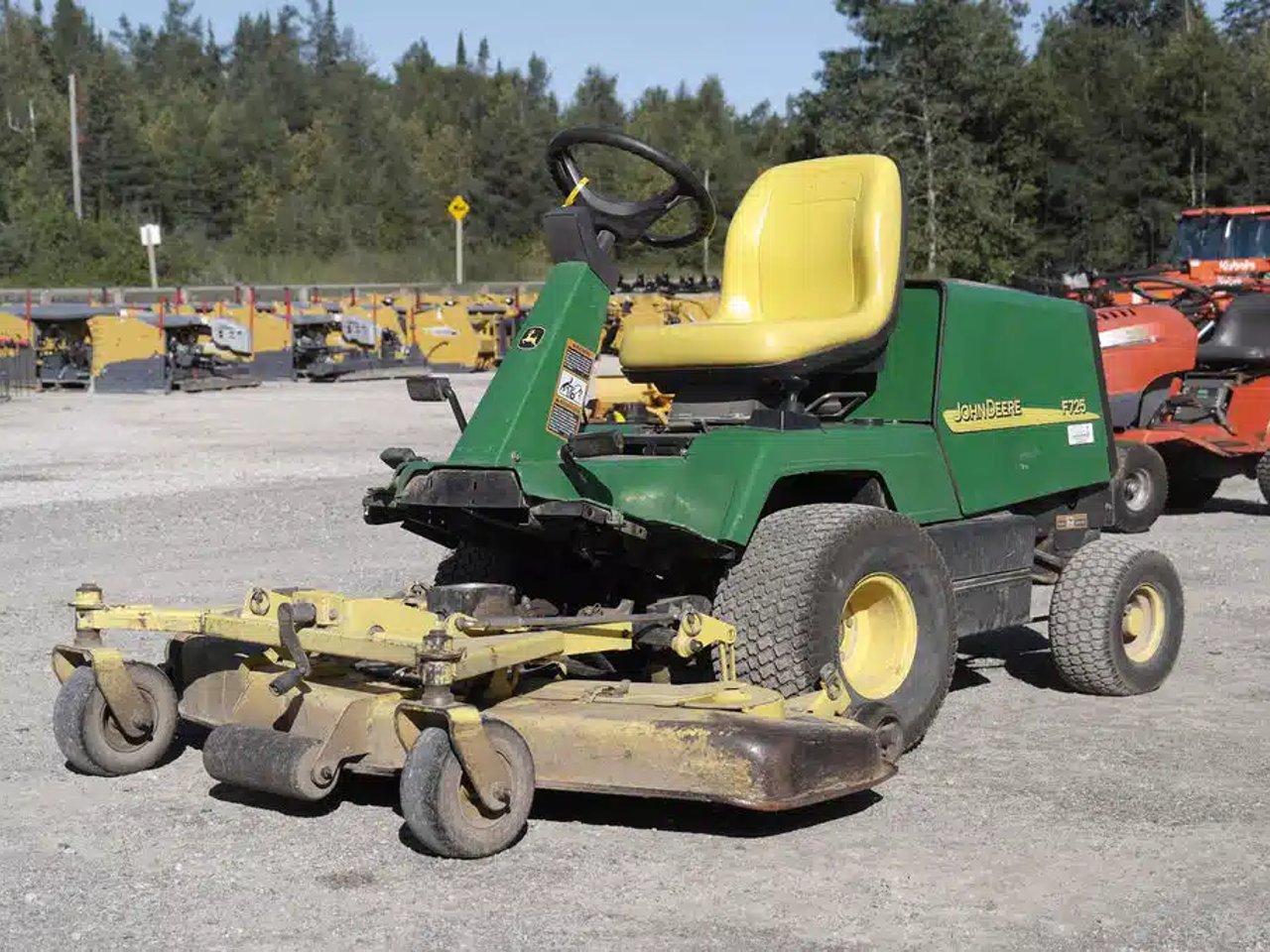 John Deere 725 Tracteur avec chargeur
