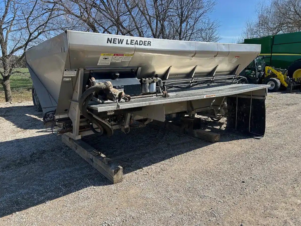 New Leader L3220G4 épandeur à engrais