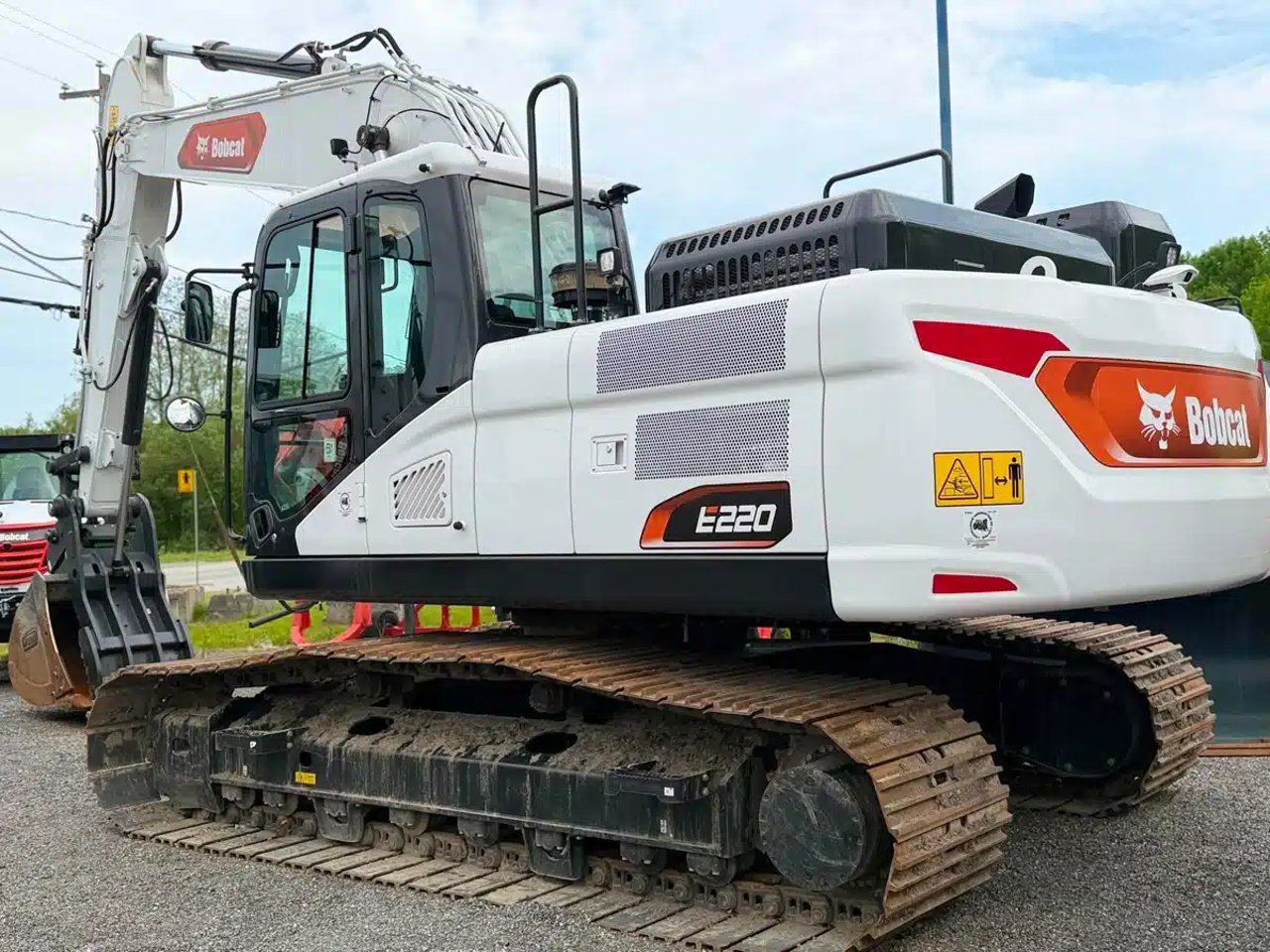 2025 Bobcat E220 Large Excavator Excavatrice