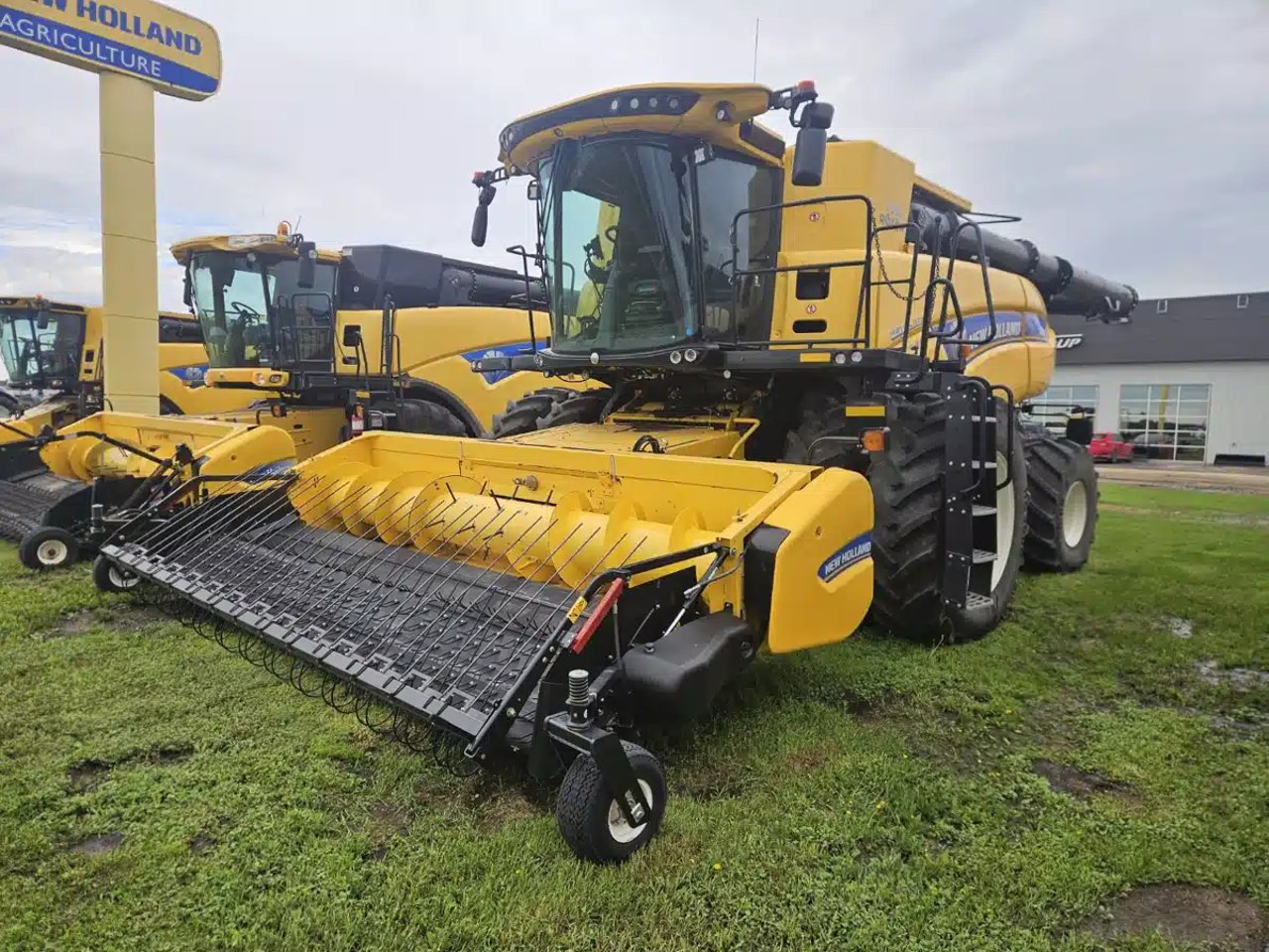 2023 New Holland CR9.90Z Batteuse