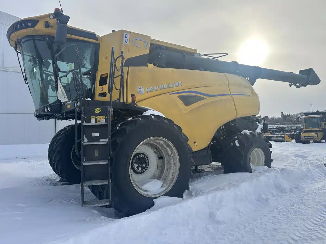 2025 New Holland CR9.90Z Batteuse