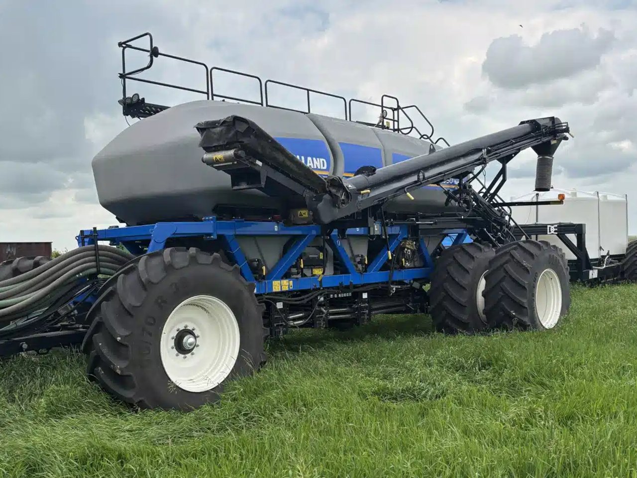 2018 New Holland P4950 Remorque pneumatique