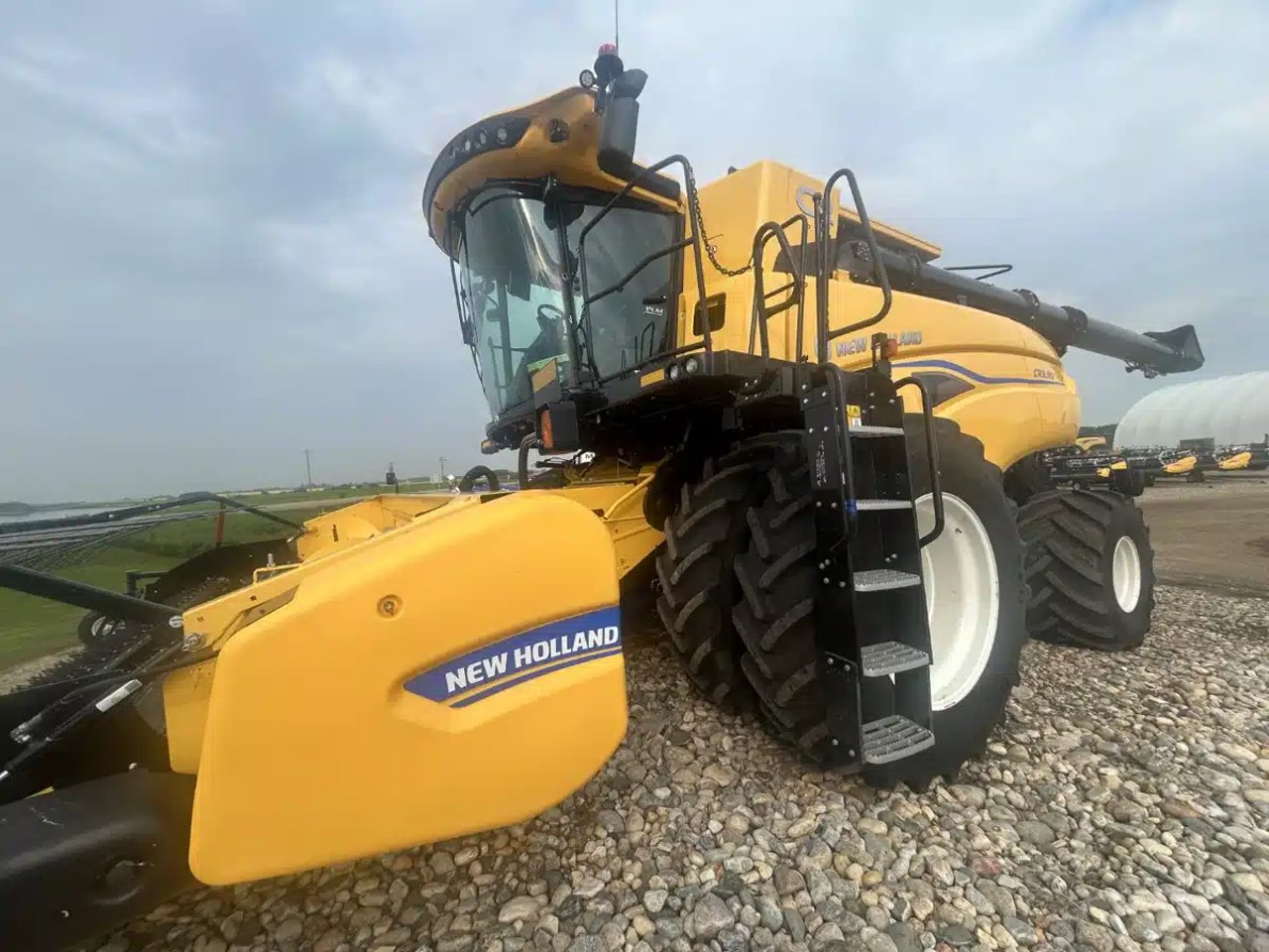 2025 New Holland CR9.90Z Batteuse