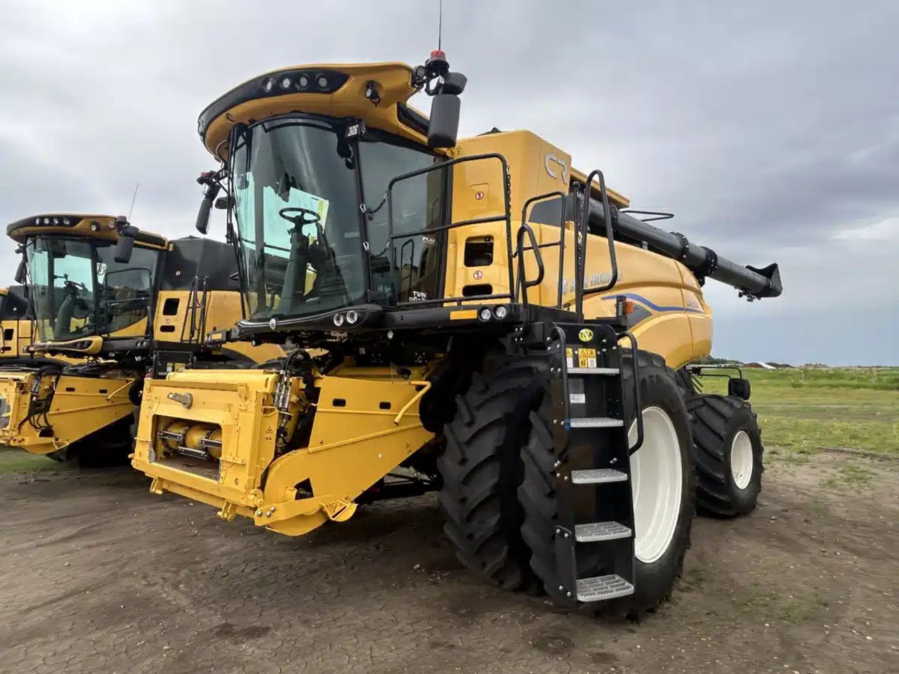2025 New Holland CR9.90Z Batteuse
