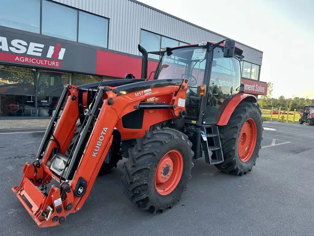 2023 Kubota M6-141 Tracteur