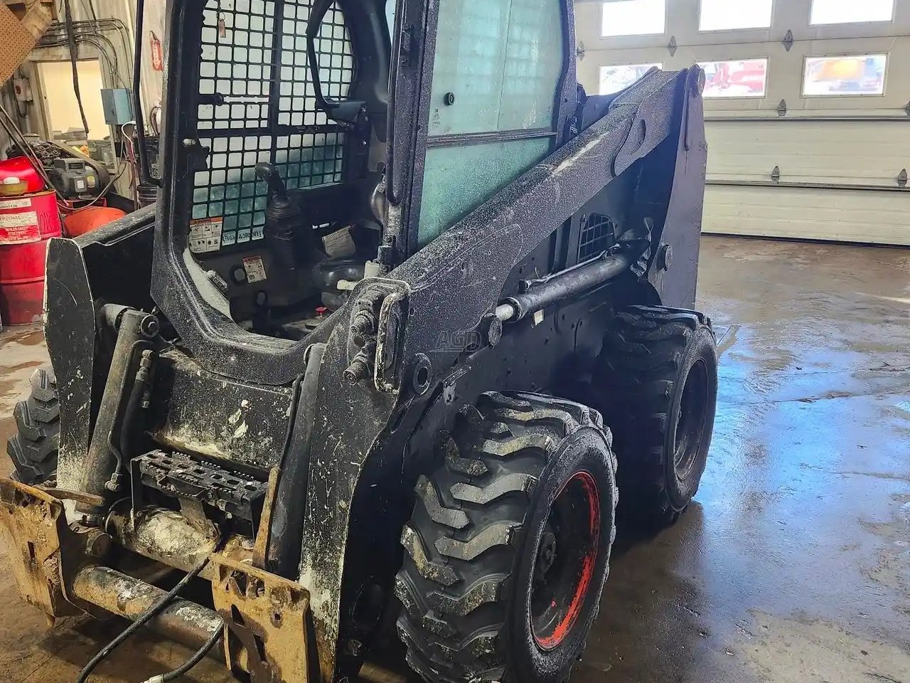 2017 Bobcat S630 chargeuse à direction à glissement