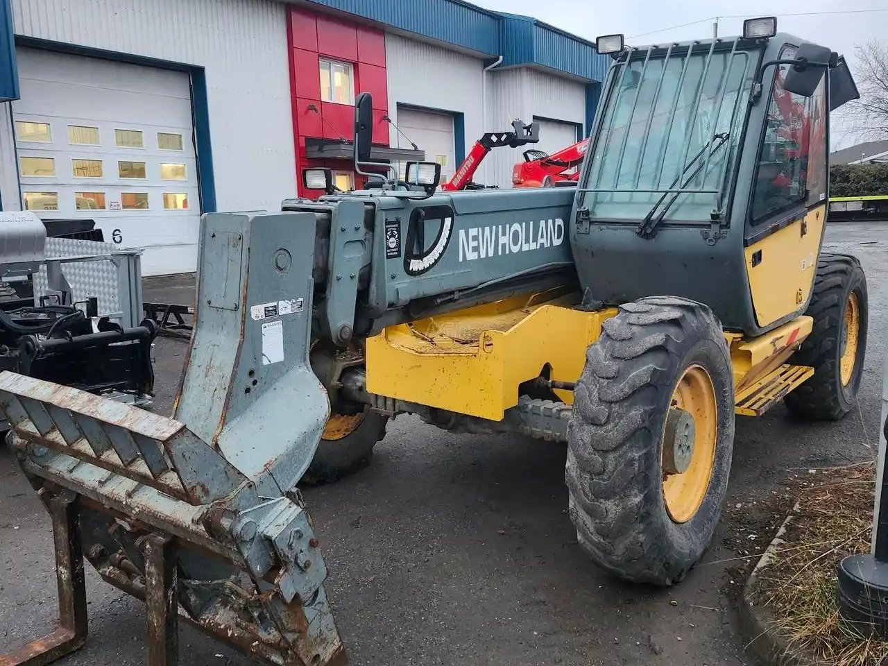 2000 New Holland LM850 Chargeur télescopique