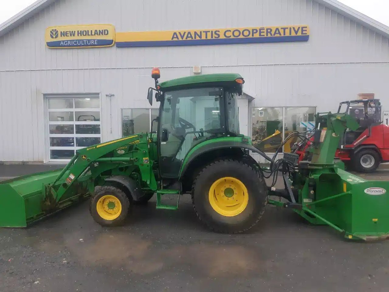 2021 John Deere 4066R Tracteur