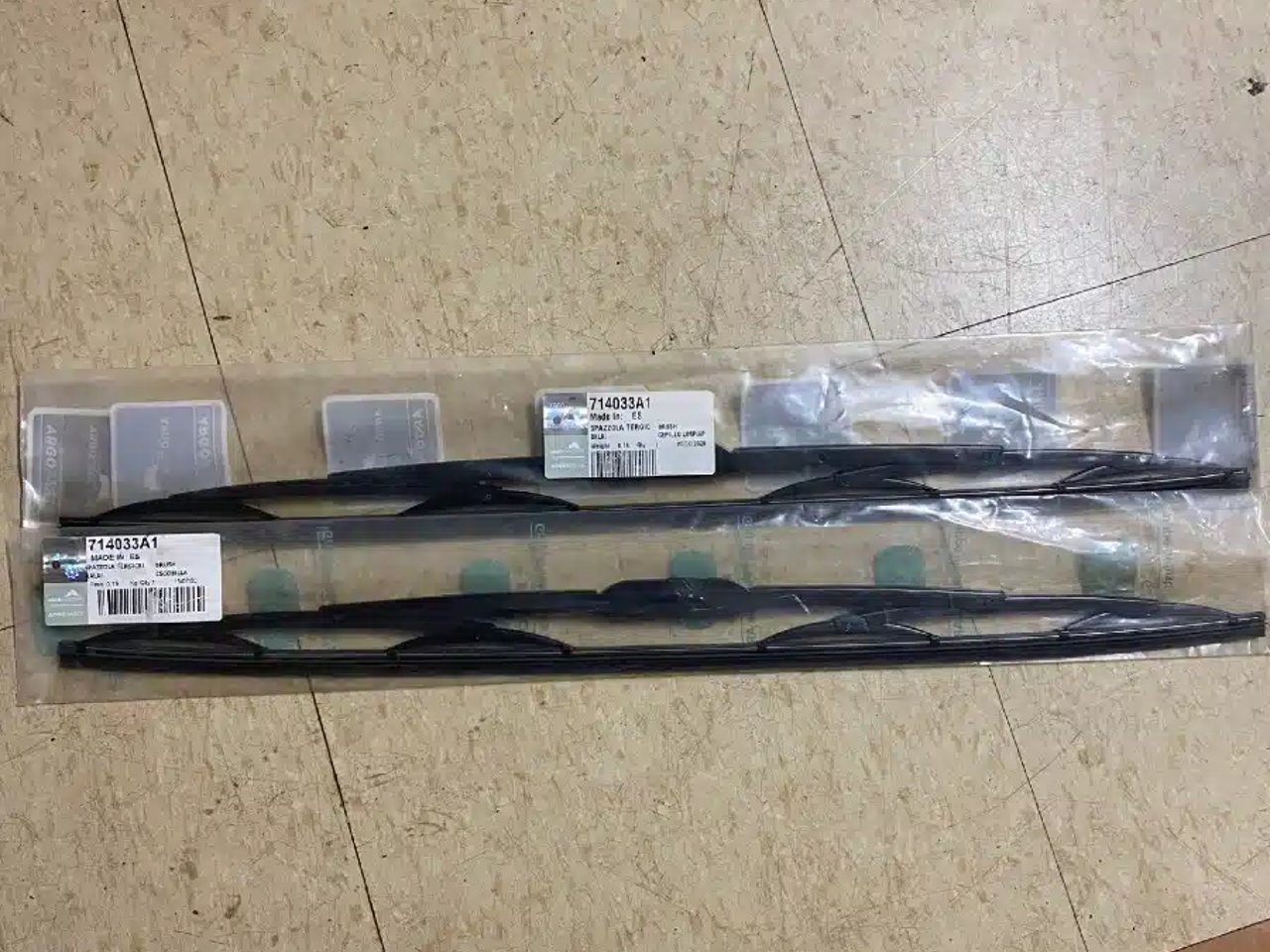 McCormick Wiper 714033A1 x2 pièces - neuves et usagées