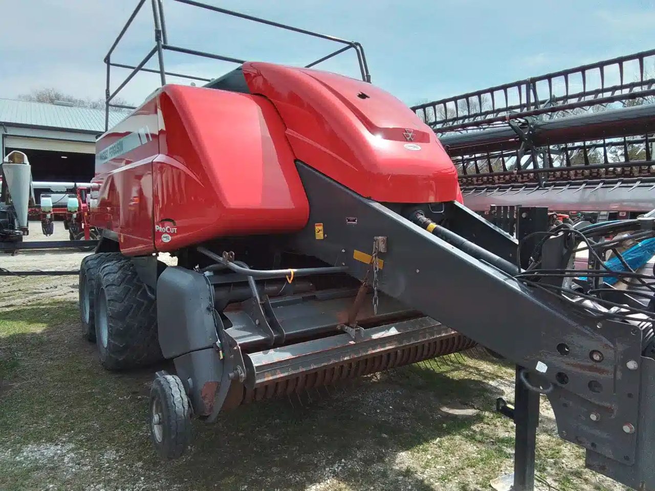 2018 Massey Ferguson 2250 Presse à Balle Carrée/Large
