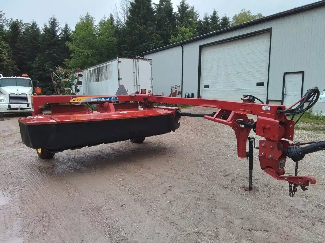 2015 New Holland H7230 Faucheuse-conditionneuse à disques