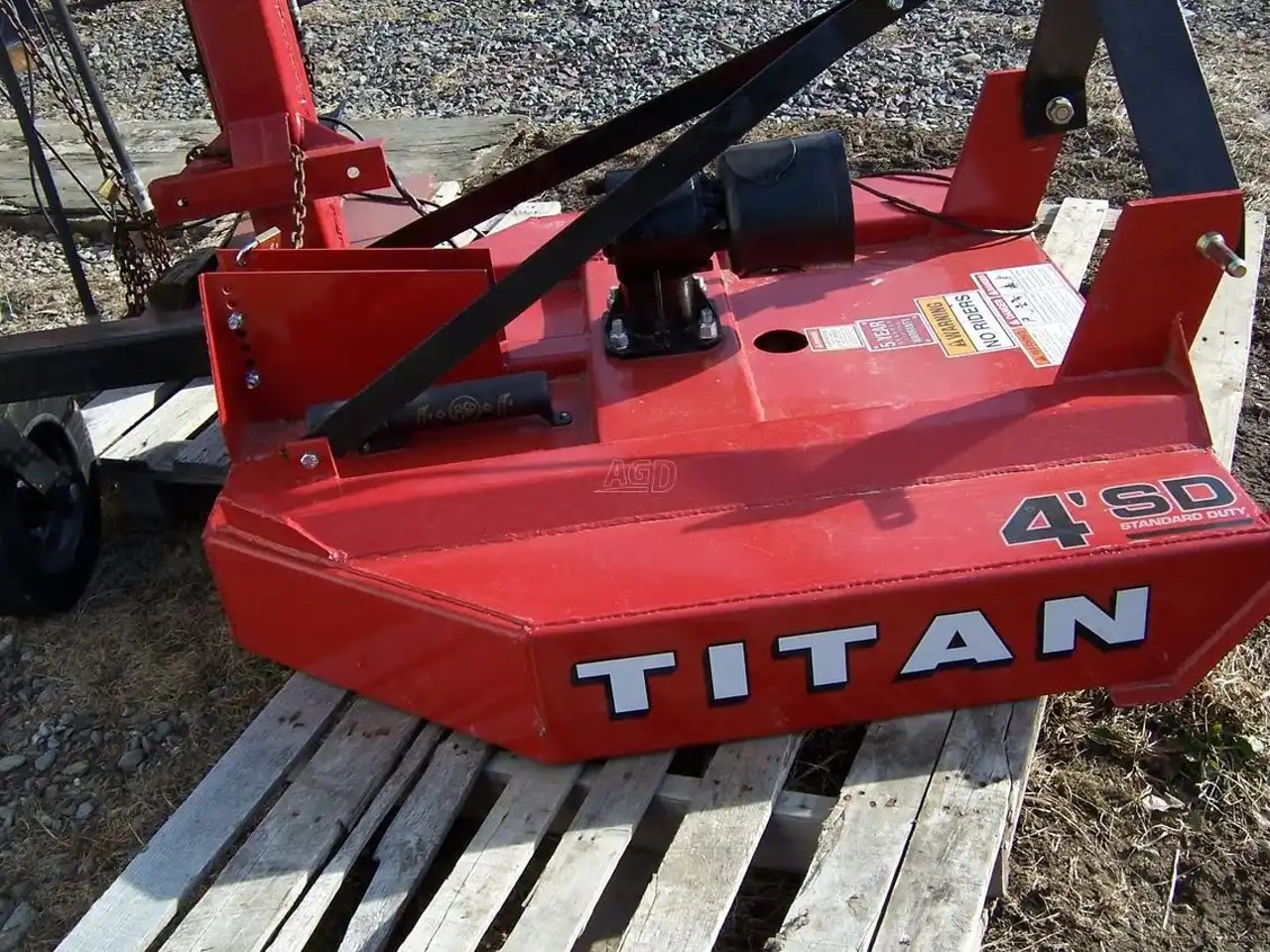 Titan 4' et 5' neuve, autres modèles de 5' et 6' débroussailleuse