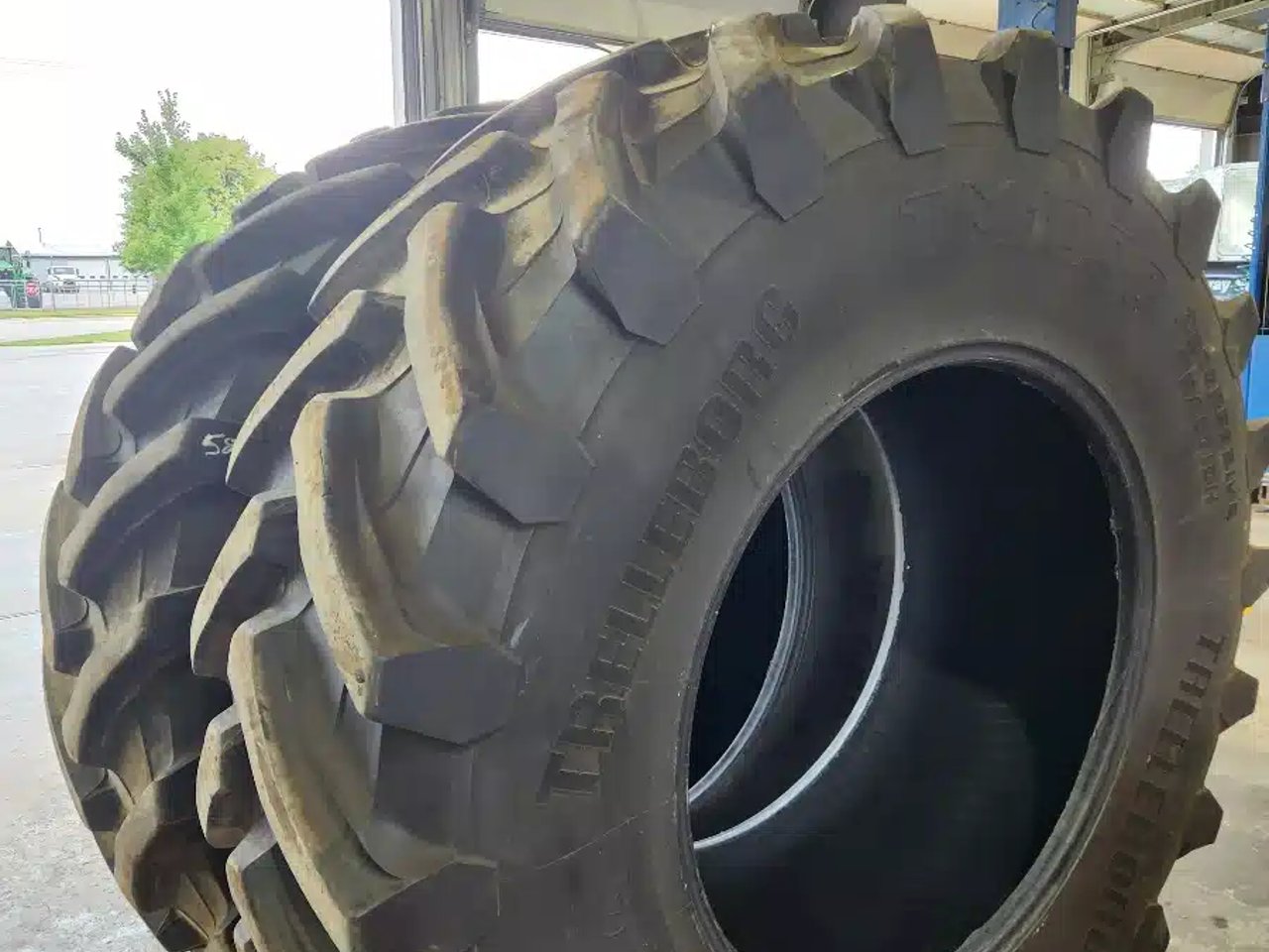 Trelleborg 650/85R42 Pneus