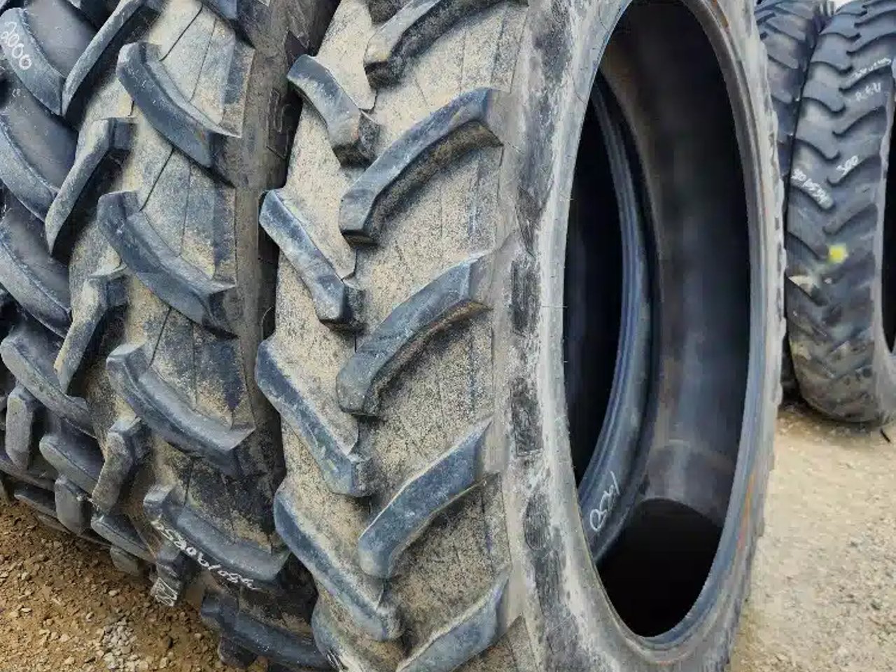 Trelleborg 380/90R54 Pneus