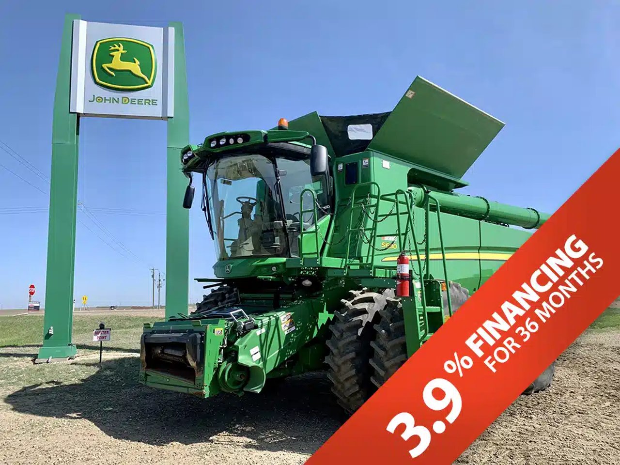 2017 John Deere S680 Batteuse