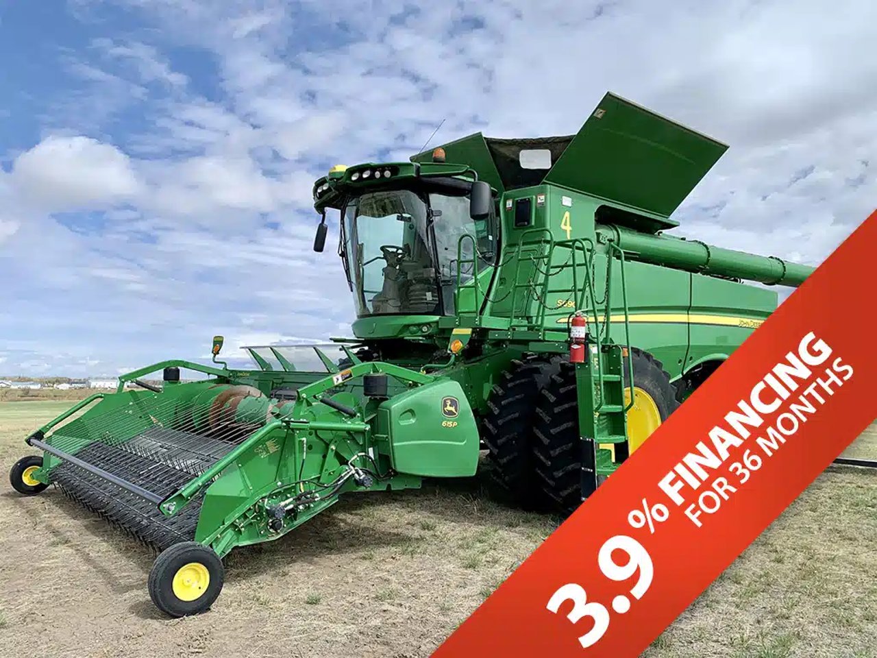 2017 John Deere S690 Batteuse