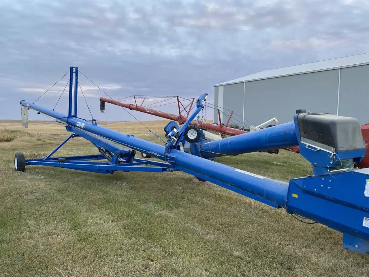 2017 Brandt 1370-HP Vis à grain