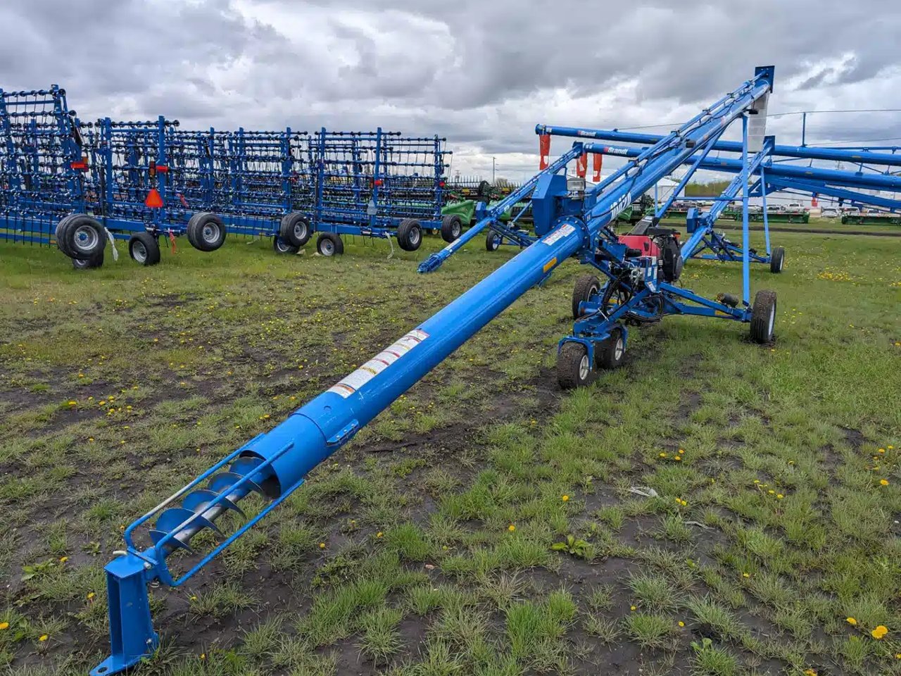 2019 Brandt 1042A Vis à grain