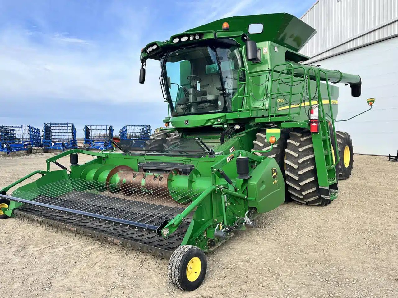 2013 John Deere S690 Batteuse