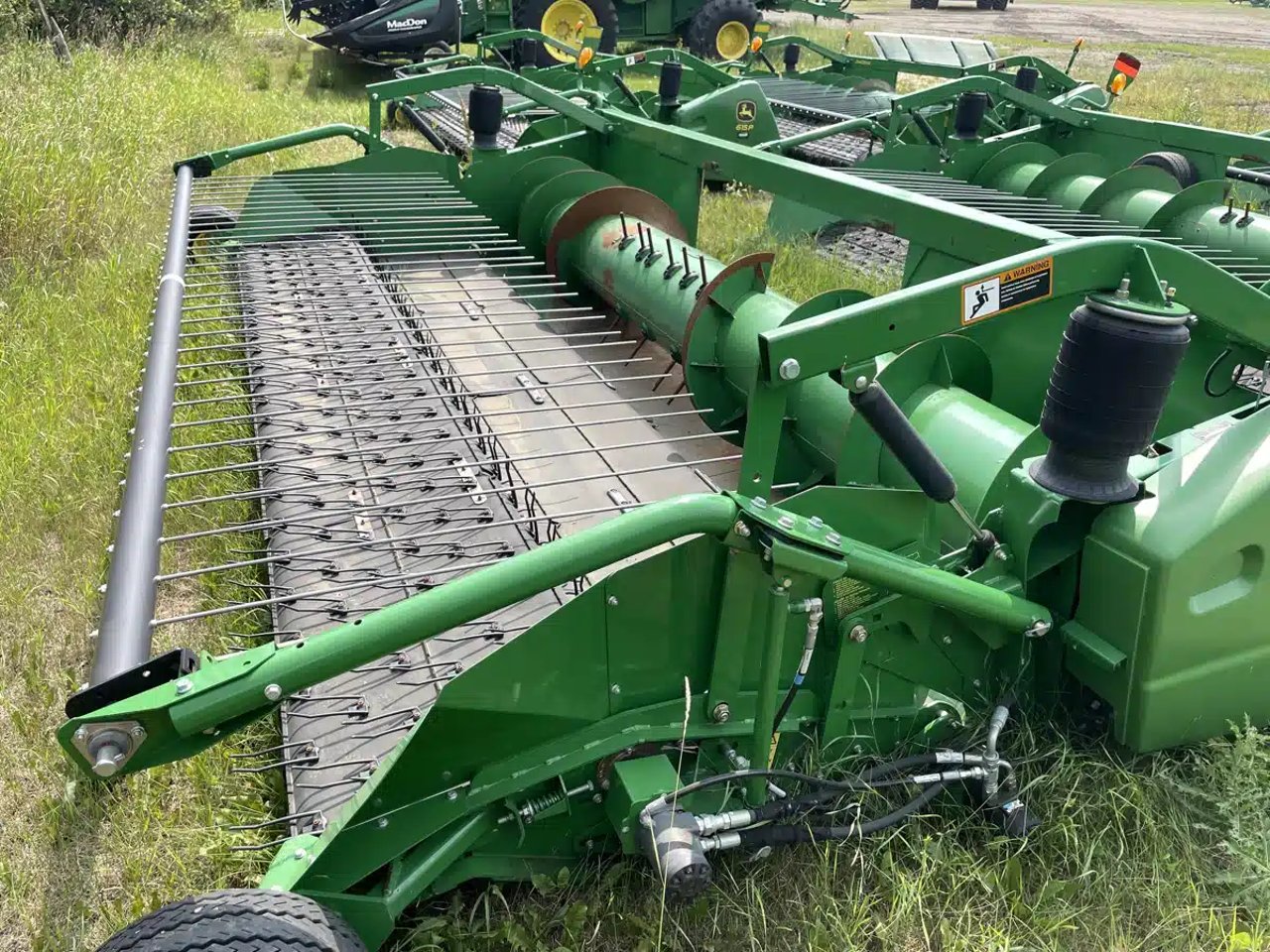 2014 John Deere 615P Nez - Ramasseur
