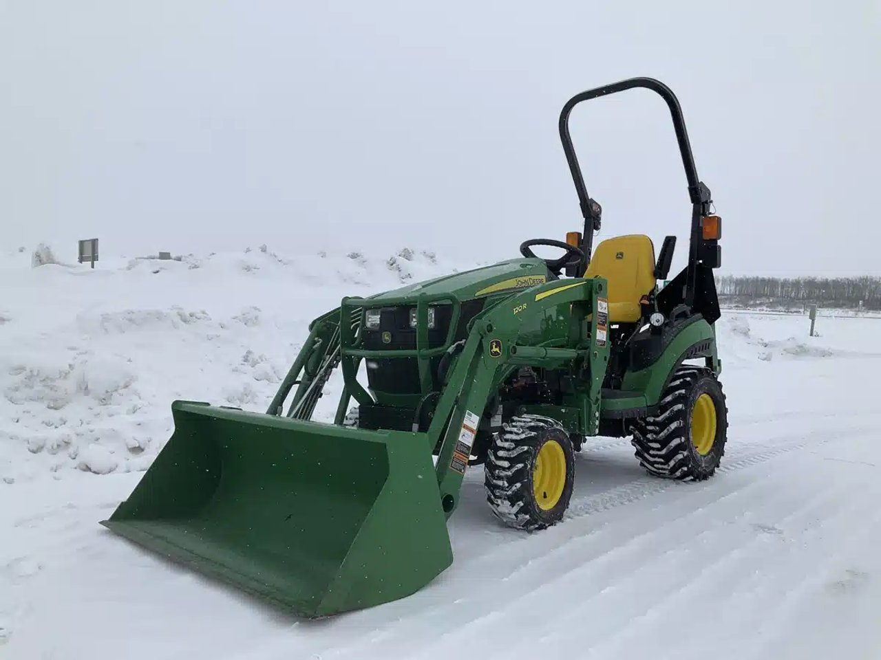 2021 John Deere 1025R Tracteur