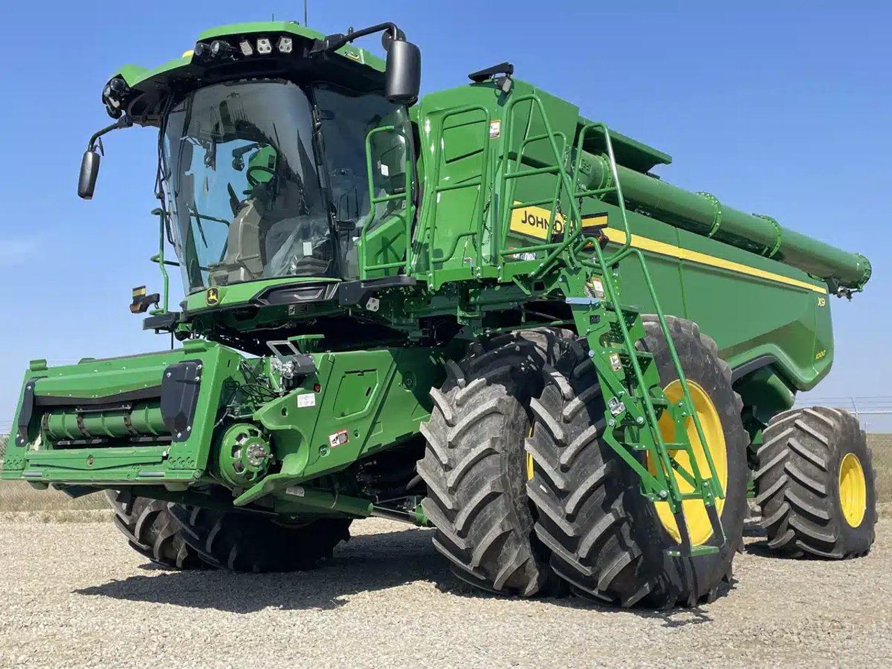 2024 John Deere X9 1000 Batteuse
