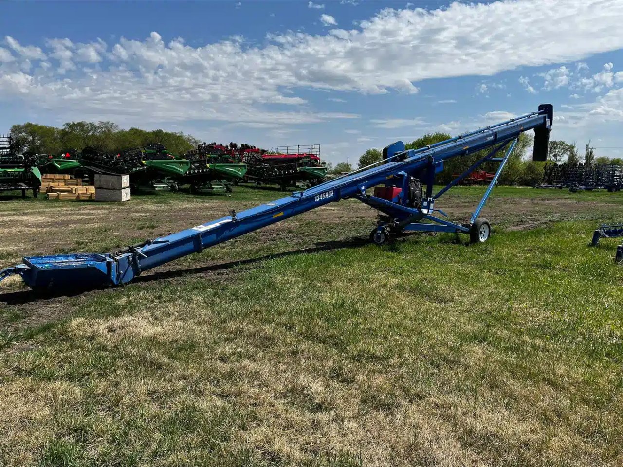 2021 Brandt 1345A LP Vis à grain