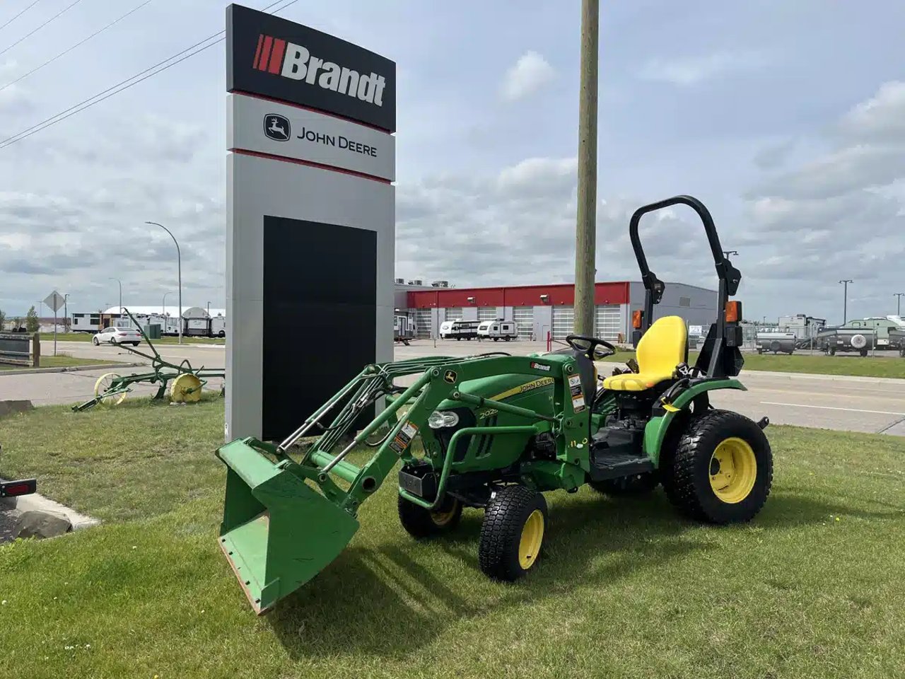 2014 John Deere 2025R Tracteur