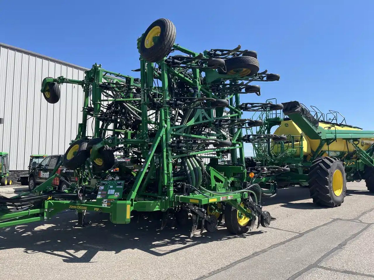 2023 John Deere P556 Semoir à air