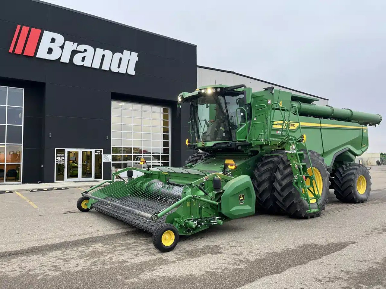 2023 John Deere X9 1000 Batteuse