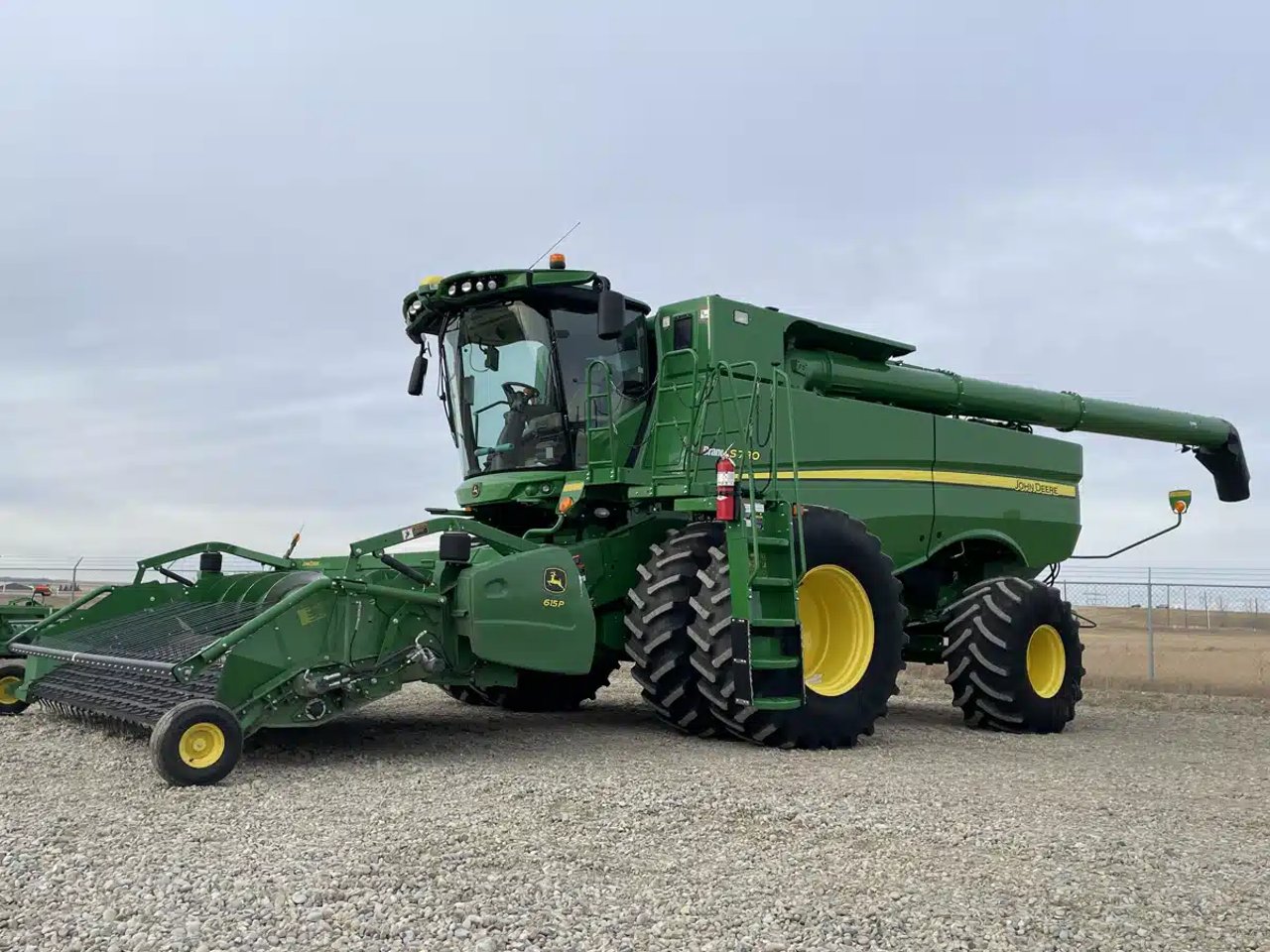 2020 John Deere S780 Batteuse