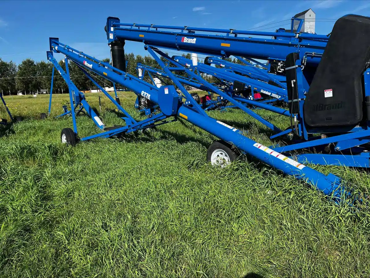 2023 Brandt 837A Vis à grain
