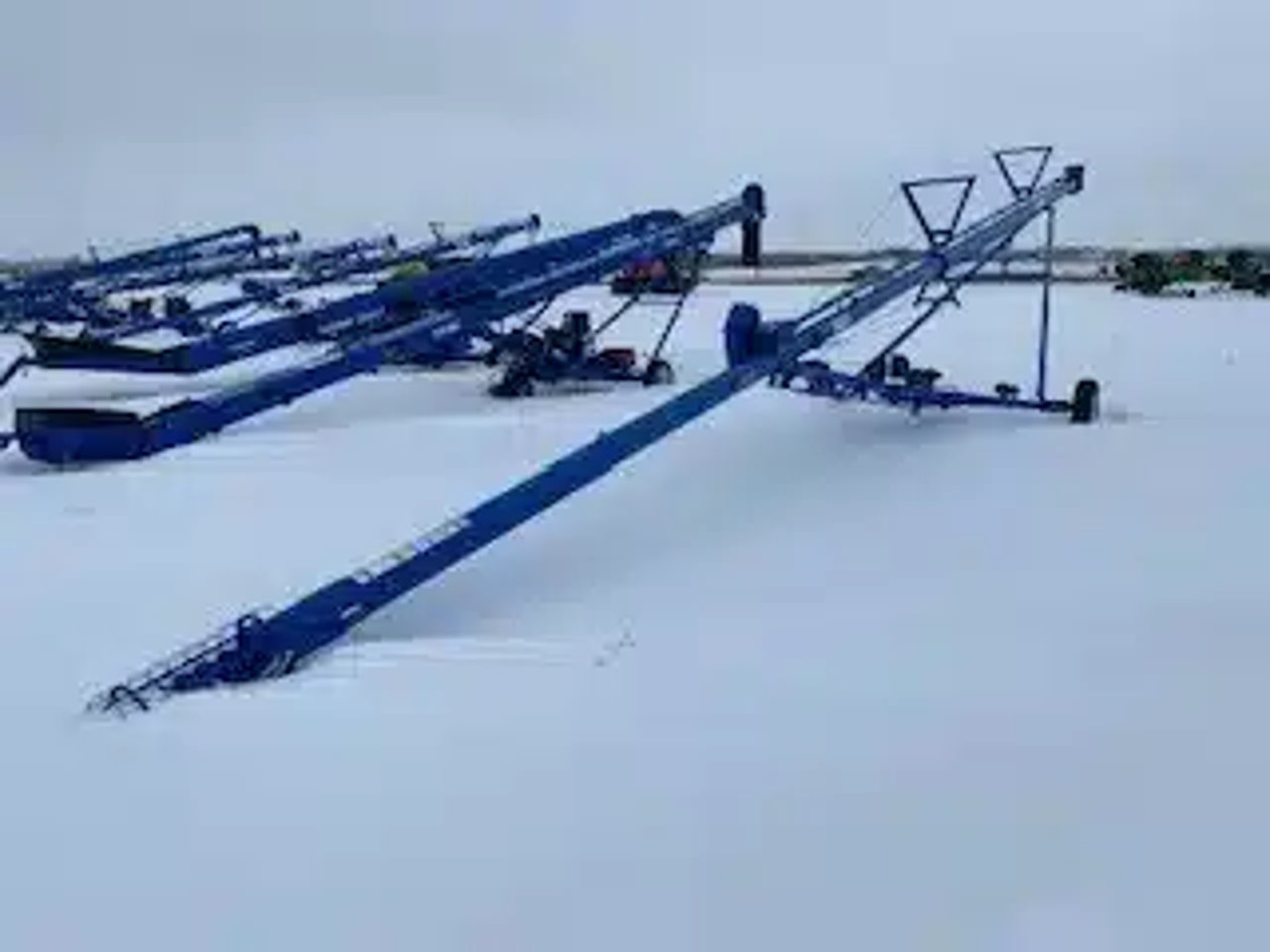 2022 Brandt 862A Vis à grain