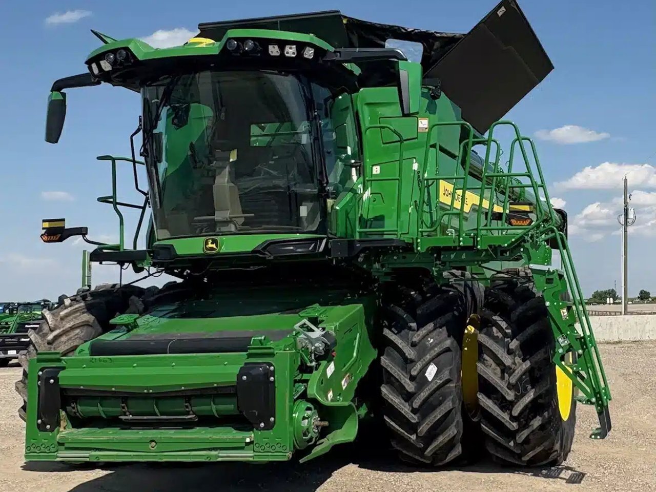2024 John Deere X9 1000 Batteuse