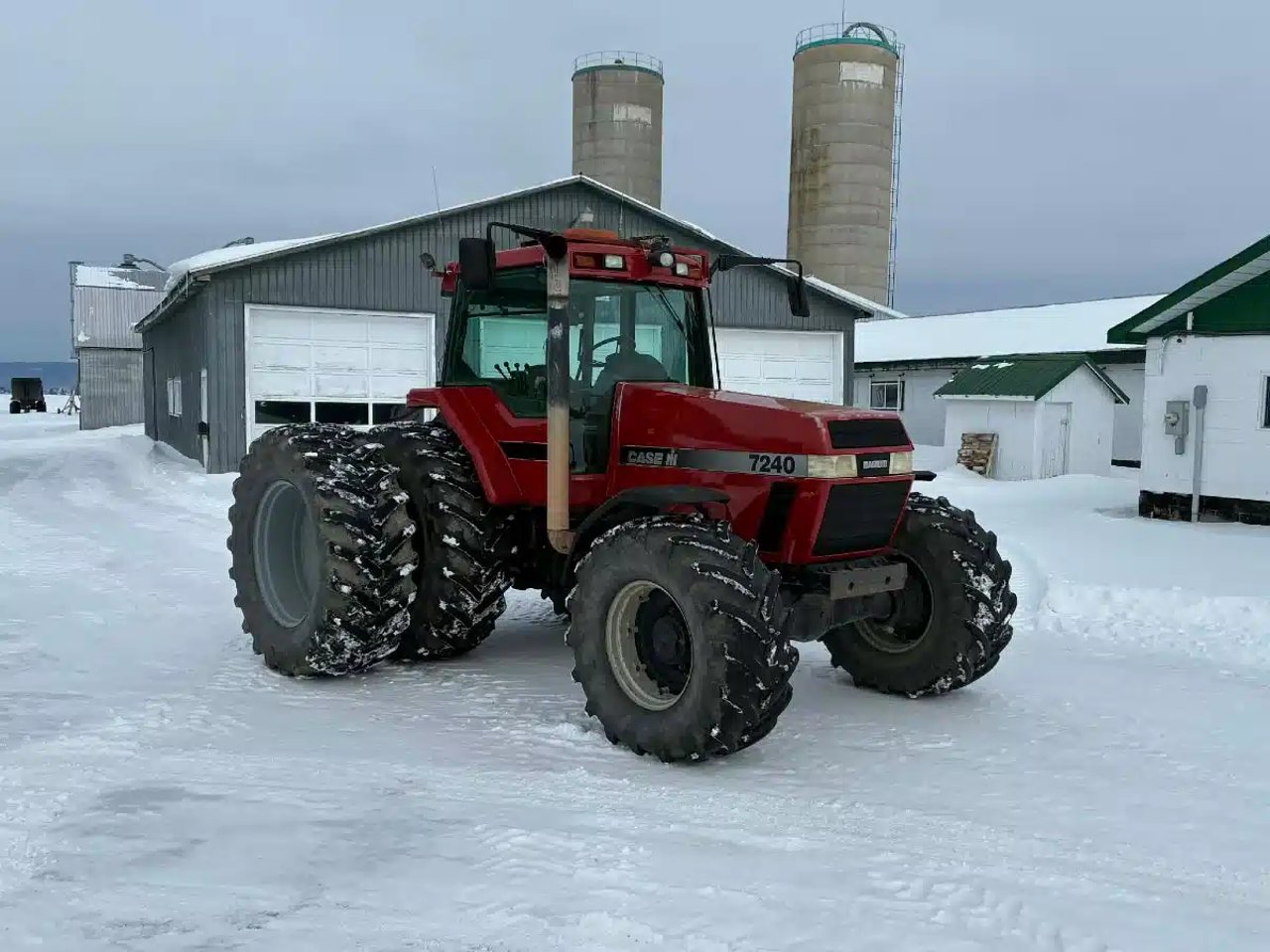 1996 Case IH MAGNUM 7240 Tracteur