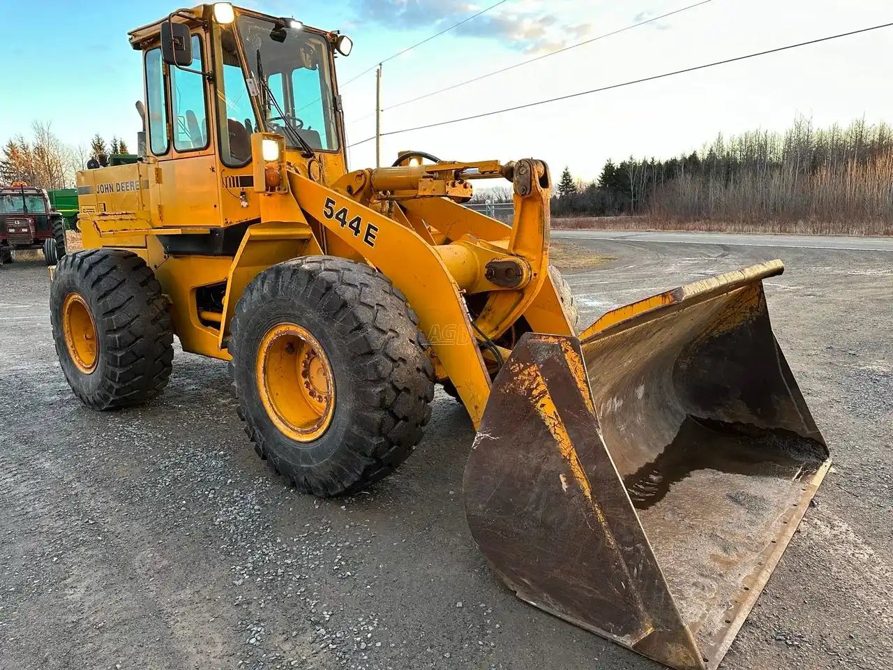 John Deere 544E Chargeur sur roues