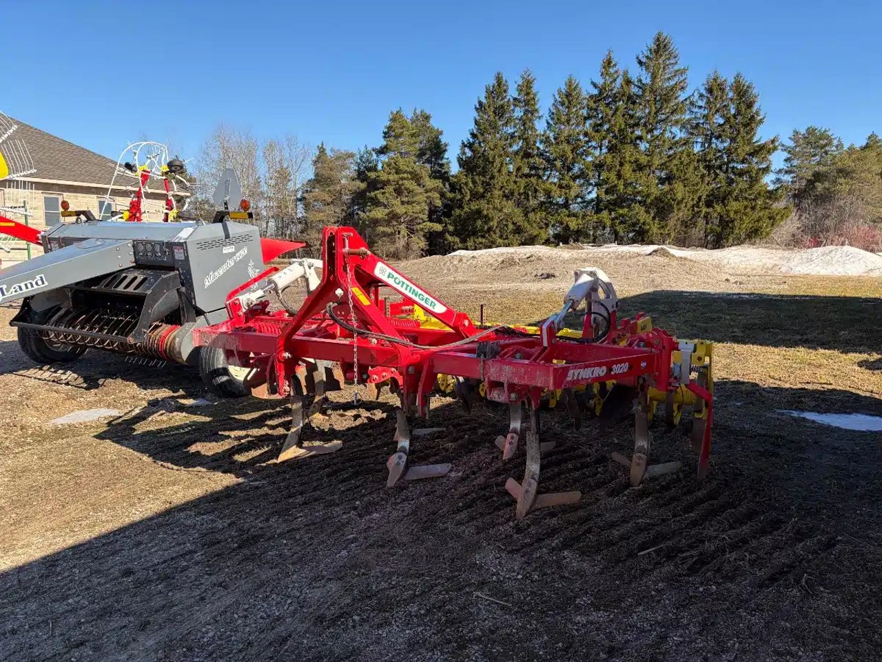 Pottinger SYNKRO 3020 NOVA Cultivateur Sous-soleur