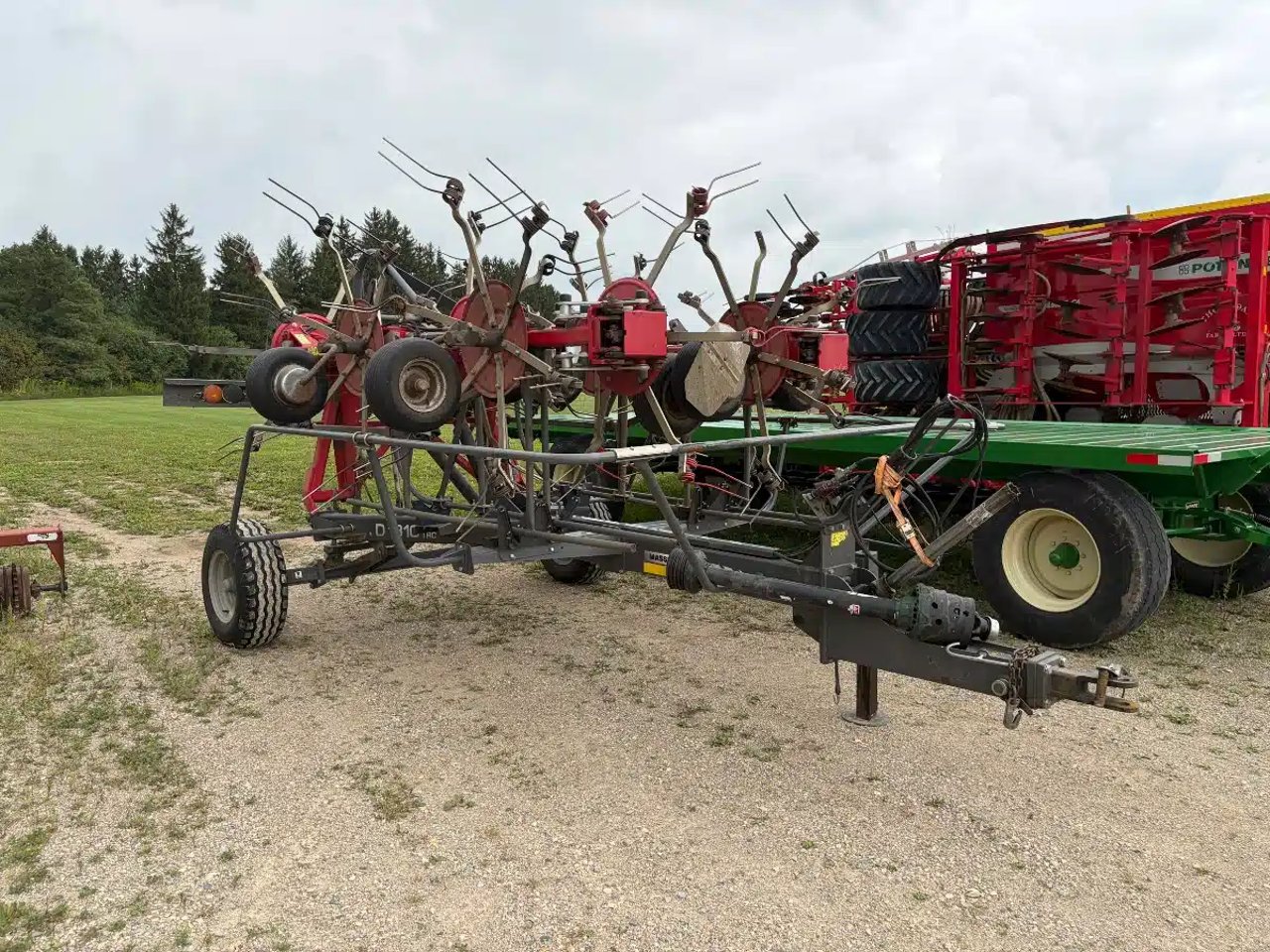 Massey Ferguson TD 1310 TRC Tedder
