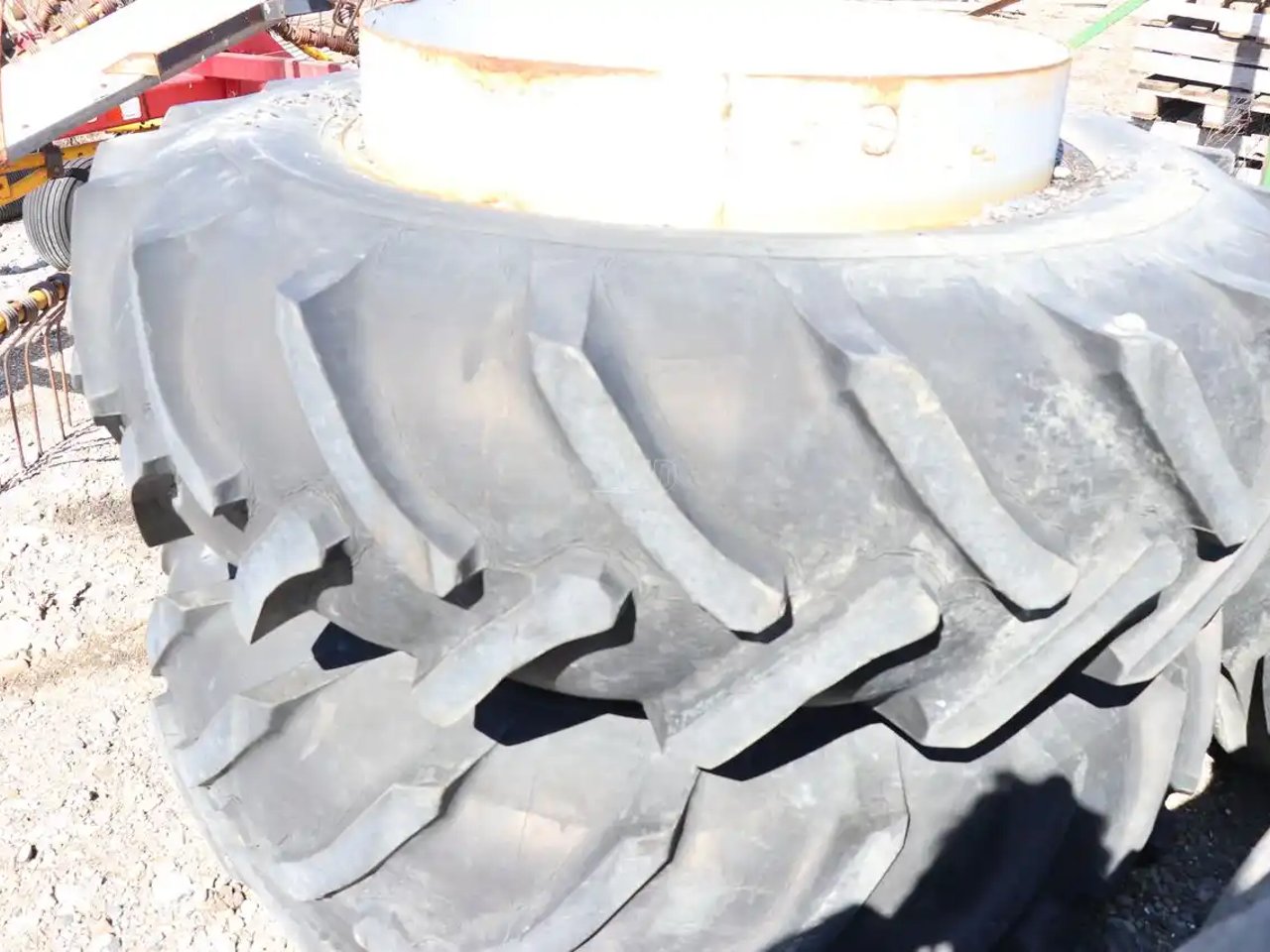 T-RAIL DUALS 18.4 X 38 Roues double
