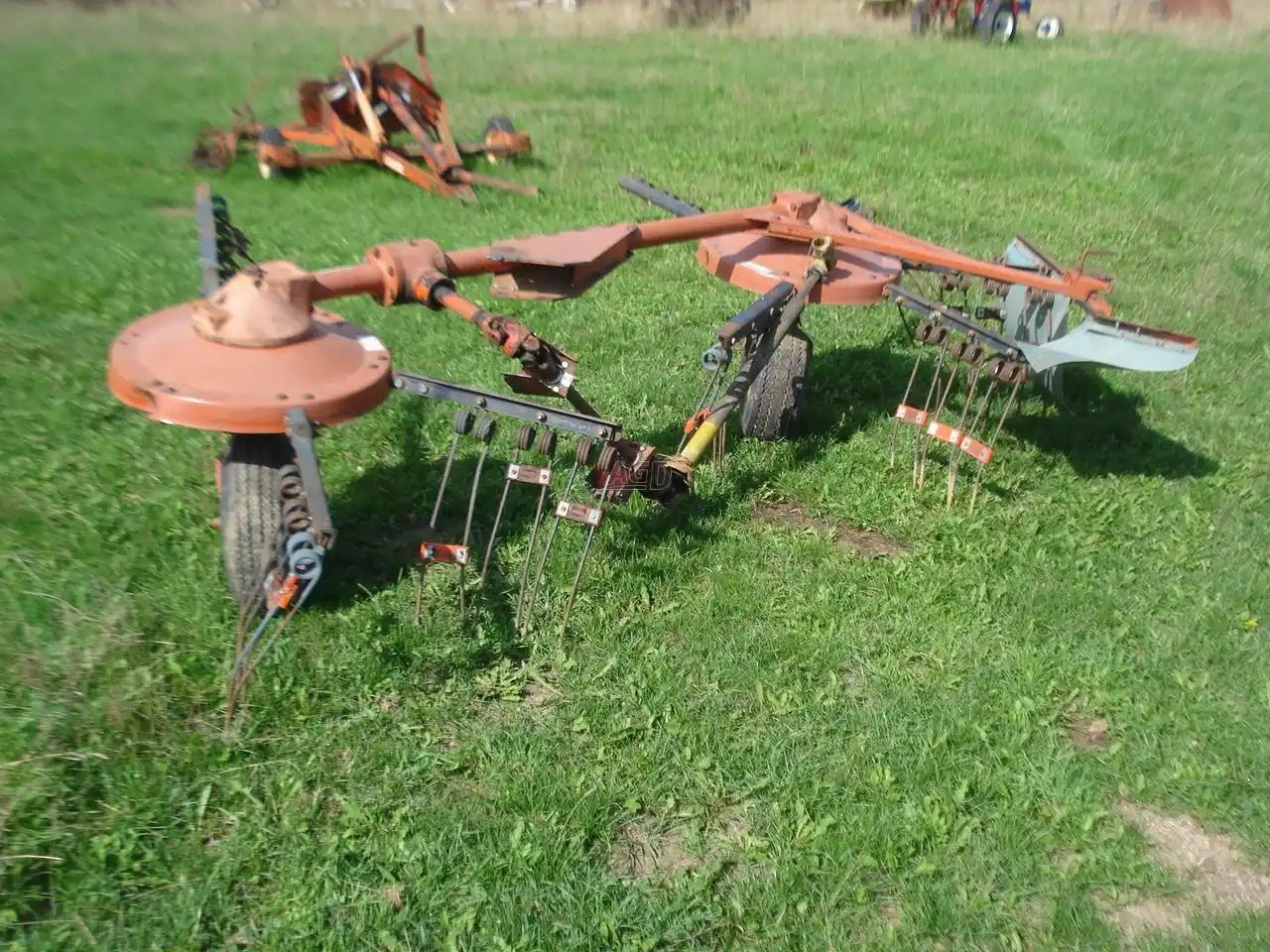 Deutz KS200 râteau
